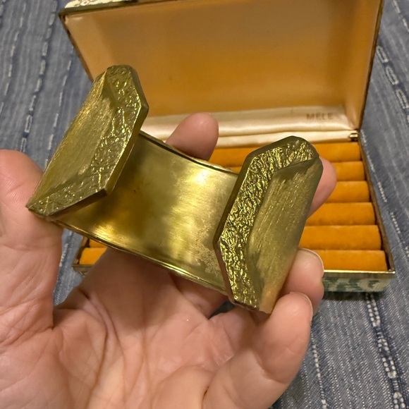 Silpada Athena Cuff - Picture 2 of 4